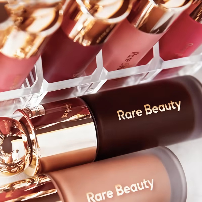 Rare Beauty Worth Happy Love J - Rare Beauty Makeup Highlighter recension och pris