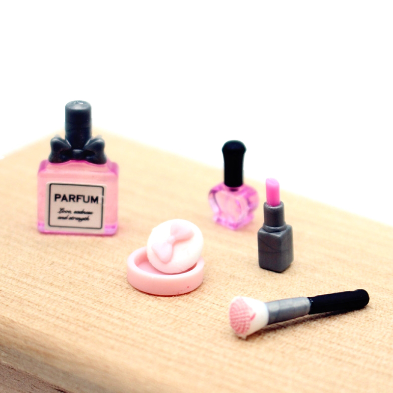 1 Set 1:12 Dollhouse Miniature - Beauty Kiss Makeup recension och pris