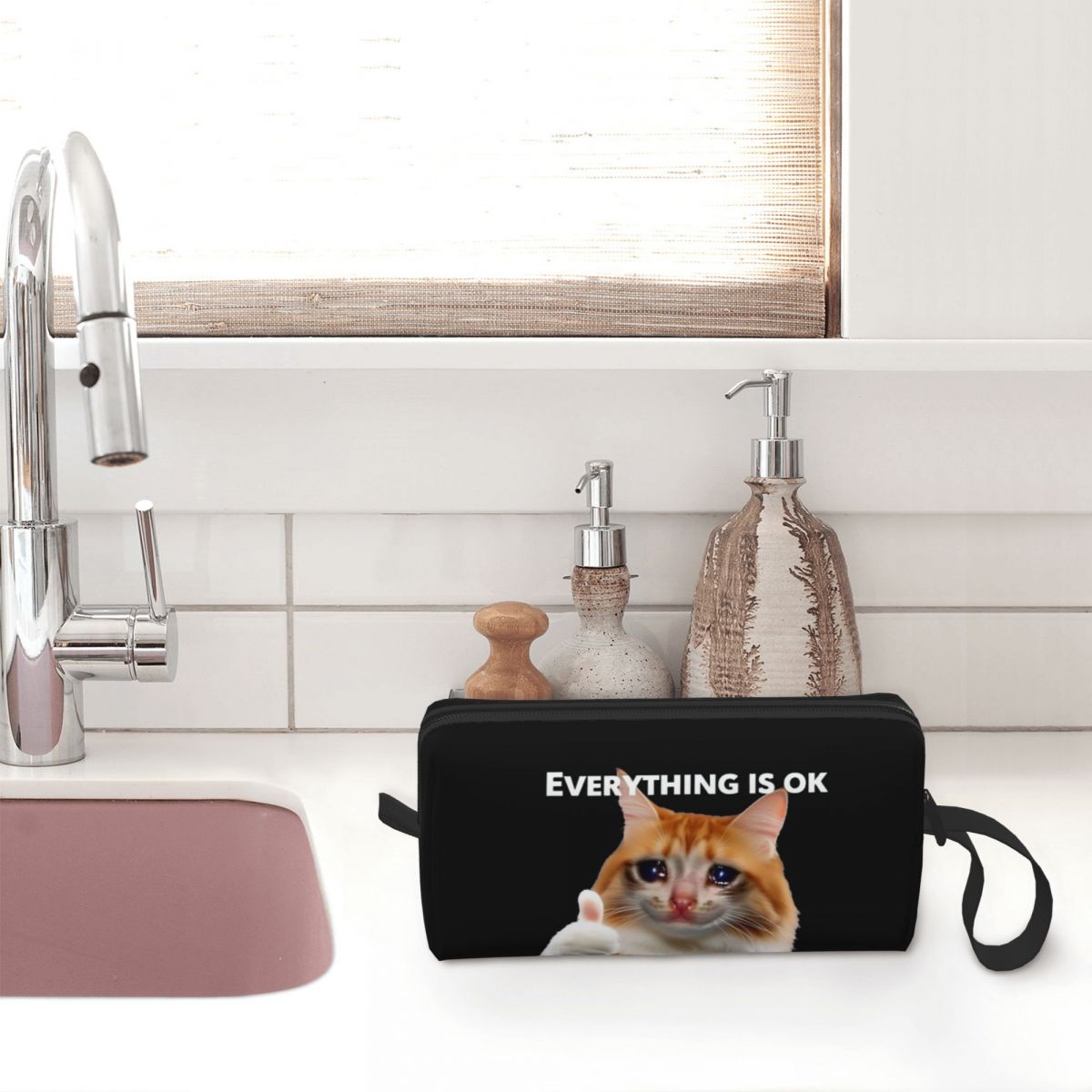 Everything's Ok Crying Cat Mem - Beauty Makeup Ok recension och pris