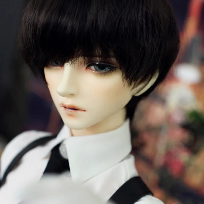 and Charming Eyed Resin Figure - Beauty Makeup Sale recension och pris
